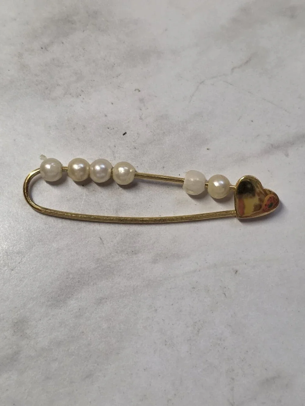 925 Gold Heart Safety Pin Brooch with Pearl Accents - White Pearls